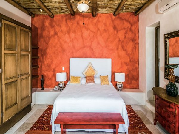 Luxury Oceanfront Puerto Vallarta Estate with Guest house