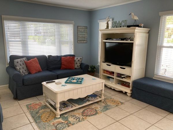 Charming Anna Maria Island Vacation Cottage