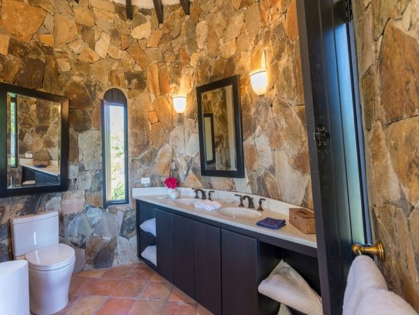 One of The Best Villas in All of BVI Five Bedrooms Pool