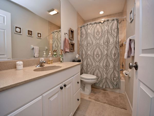 Englewood Well Appointed Four Bedroom Vacation Rental