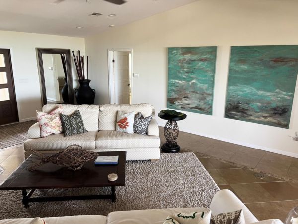 Beachfront Home with 3 Bedrooms & Breathtaking Water Views