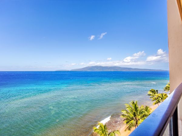 Charming Oceanfront Condo in Kaanapali with Stunning Views