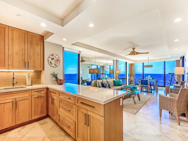 Charming Oceanfront Condo in Kaanapali with Stunning Views