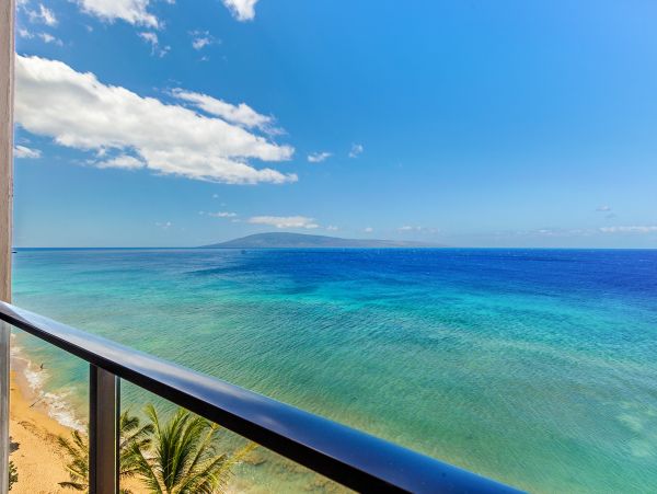 Charming Oceanfront Condo in Kaanapali with Stunning Views