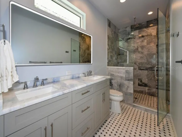 Fabulous 4 Bedroom Vacation Rental with Private Pool