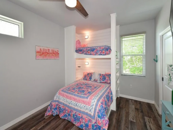 Fabulous 4 Bedroom Vacation Rental with Private Pool