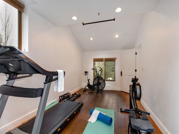 Perfect Vacation Rental with 5 Bedrooms & Great Amenities