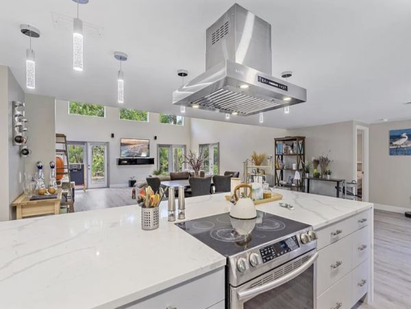 Siesta Key Vacation Home Three Bedroom Walk to Beach