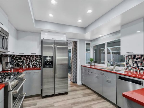 Siesta Key Vacation Home Three Bedroom Walk to Beach
