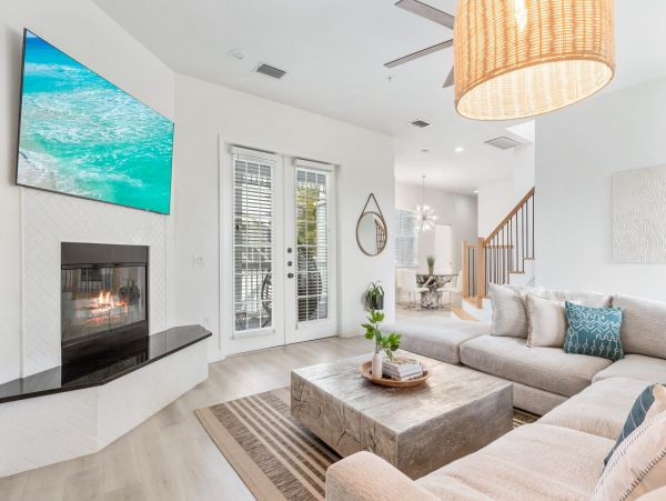 Tastefully Decorated Five Bedroom Vacation Rental in Bradenton