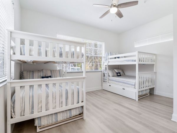 Tastefully Decorated Five Bedroom Vacation Rental in Bradenton