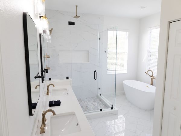 Tastefully Decorated Five Bedroom Vacation Rental in Bradenton