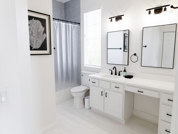 Tastefully Decorated Five Bedroom Vacation Rental in Bradenton