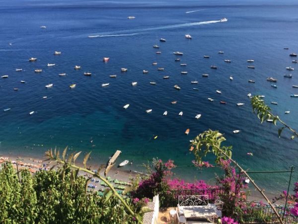 Lovely Positano Vacation Villa with 3 Bedrooms & Amazing Views