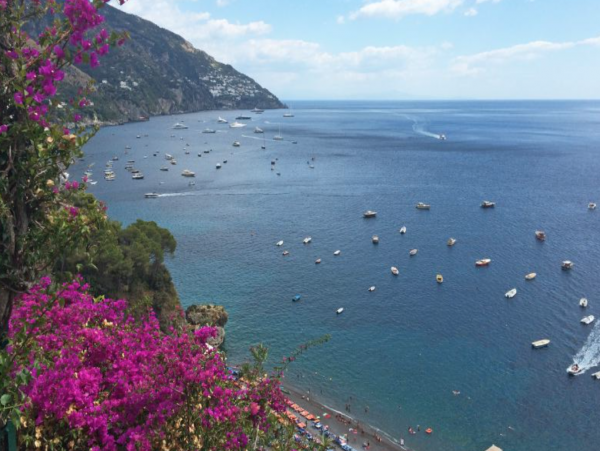 Lovely Positano Vacation Villa with 3 Bedrooms & Amazing Views