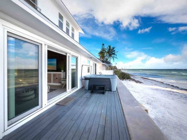 Bay Beach Luxury on Anna Maria Island