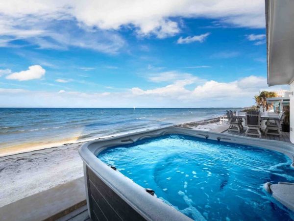 Bay Beach Luxury on Anna Maria Island