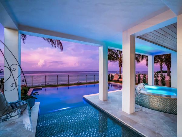 Anna Maria Vacation Home Five Bedroom Beachfront