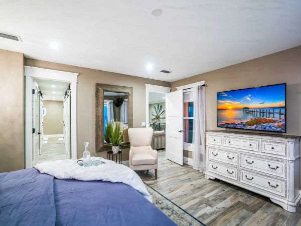 Anna Maria Vacation Home Five Bedroom Beachfront