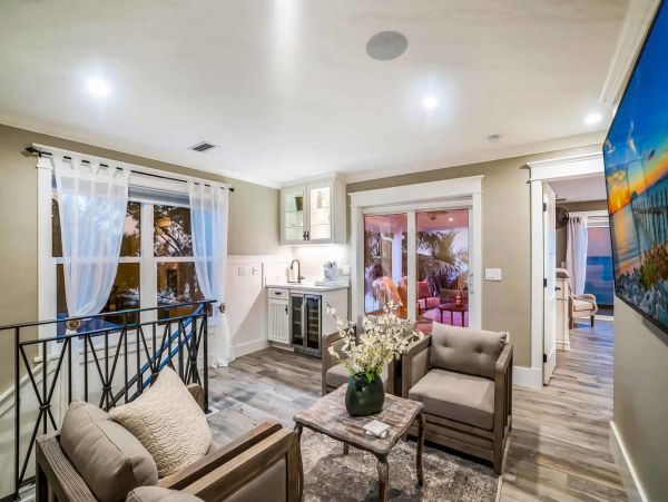 Anna Maria Vacation Home Five Bedroom Beachfront