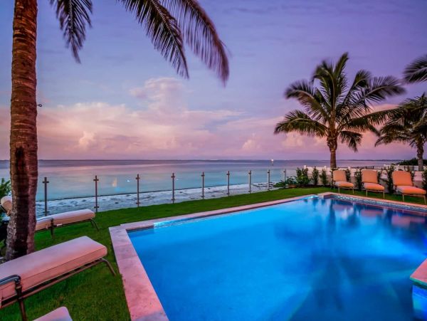 Anna Maria Vacation Home Five Bedroom Beachfront