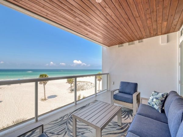 Siesta Key Beachfront Rentals | Luxury 3-Bedroom Gulf-Front Condo