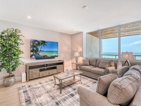 Siesta Key Beachfront Rentals | Luxury 3-Bedroom Gulf-Front Condo