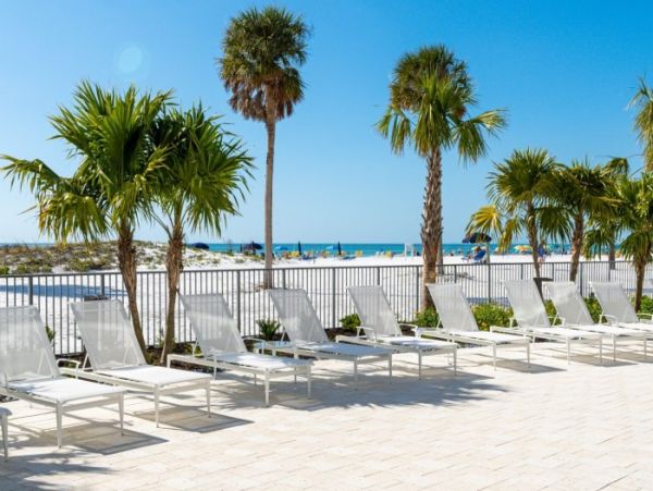 Siesta Key Beachfront Rentals | Luxury 3-Bedroom Gulf-Front Condo