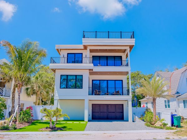 Beautiful Anna Maria Vacation Home Four Bedrooms Bay Views