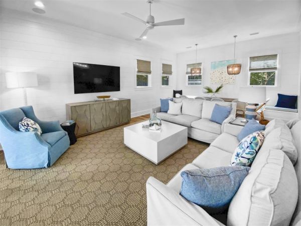 Spacious 5 Bedroom Vacation Home in Seagrove Beach