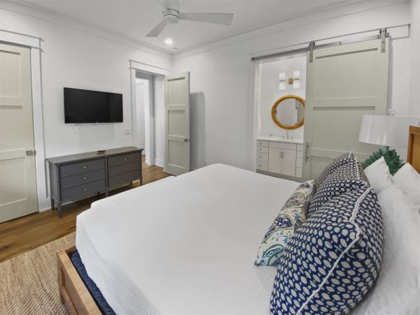 Spacious 5 Bedroom Vacation Home in Seagrove Beach