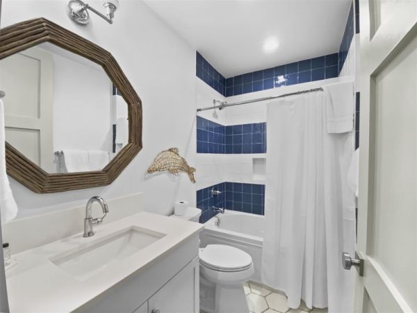Spacious 5 Bedroom Vacation Home in Seagrove Beach