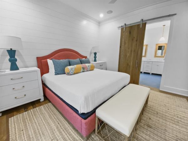 Spacious 5 Bedroom Vacation Home in Seagrove Beach