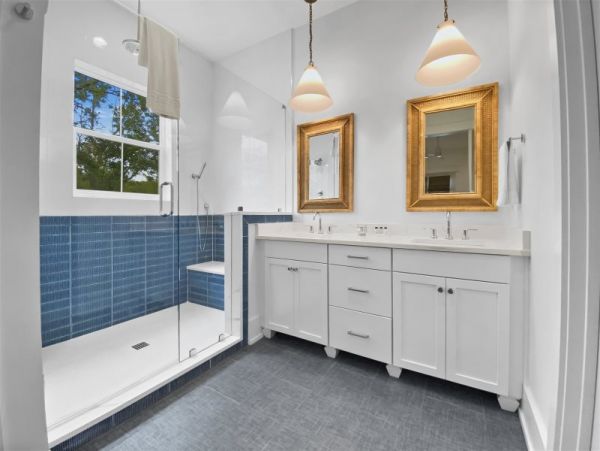 Spacious 5 Bedroom Vacation Home in Seagrove Beach