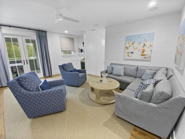 Spacious 5 Bedroom Vacation Home in Seagrove Beach