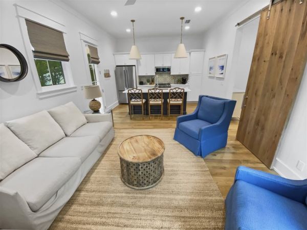 Spacious 5 Bedroom Vacation Home in Seagrove Beach