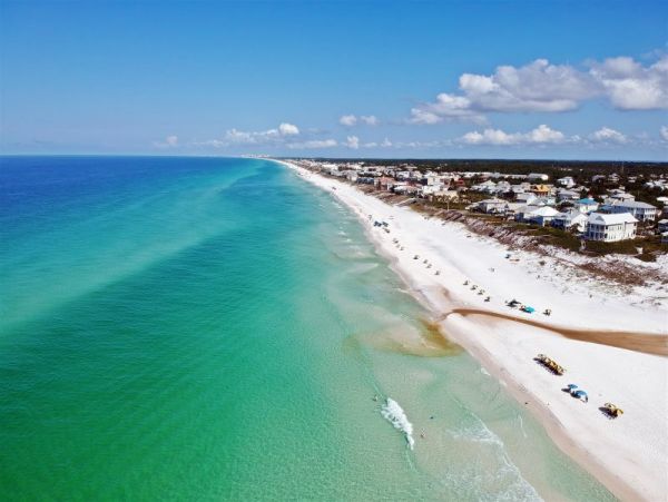 Spacious 5 Bedroom Vacation Home in Seagrove Beach