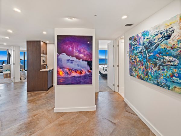 Beachfront Luxury Vacation Condo in Kaanapali Sleeps 6