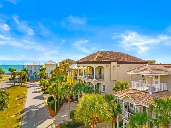 Miramar Vacation Rentals 4-Bedroom Beach Home with Private Pool & Gulf Views
