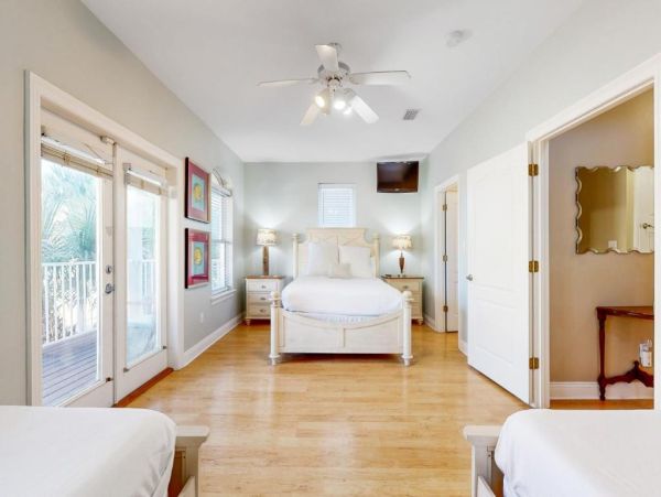 Miramar Vacation Rentals 4-Bedroom Beach Home with Private Pool & Gulf Views
