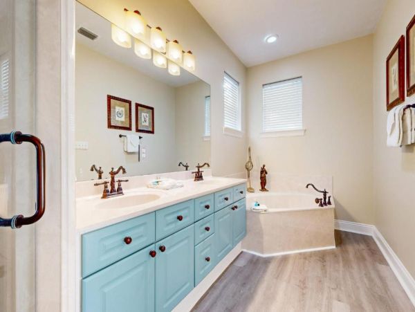 Miramar Vacation Rentals 4-Bedroom Beach Home with Private Pool & Gulf Views