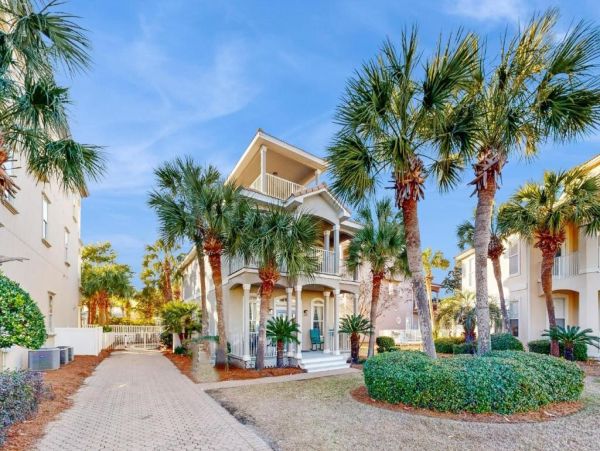 Miramar Vacation Rentals 4-Bedroom Beach Home with Private Pool & Gulf Views