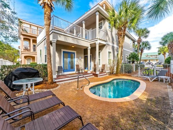 Miramar Vacation Rentals 4-Bedroom Beach Home with Private Pool & Gulf Views
