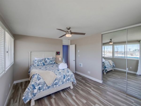 Beautiful Bay Front 2br/2ba Condo in Mission Beach on Beach
