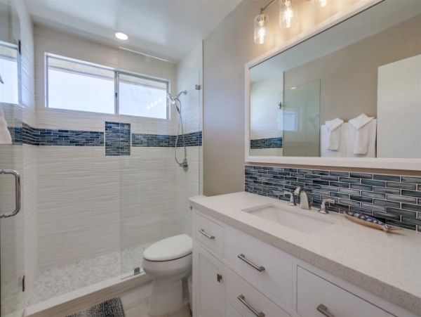 Beautiful Bay Front 2br/2ba Condo in Mission Beach on Beach