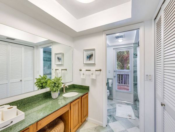Captiva Vacation Home Two Bedroom walk to Beach