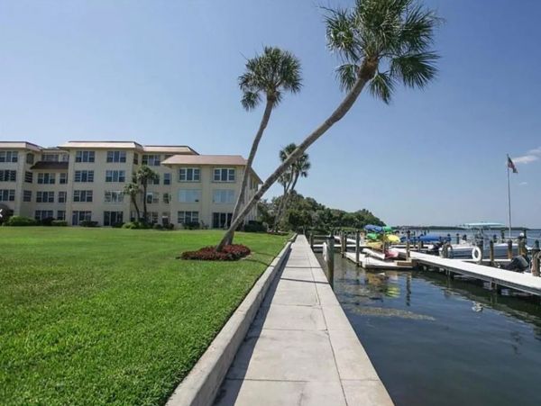 2 Bedroom Vacation Condo in Longboat Key Close to Beach