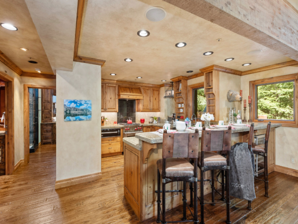 Mountain Chic Vacation Rental with 5 Bedrooms in Deer Valley