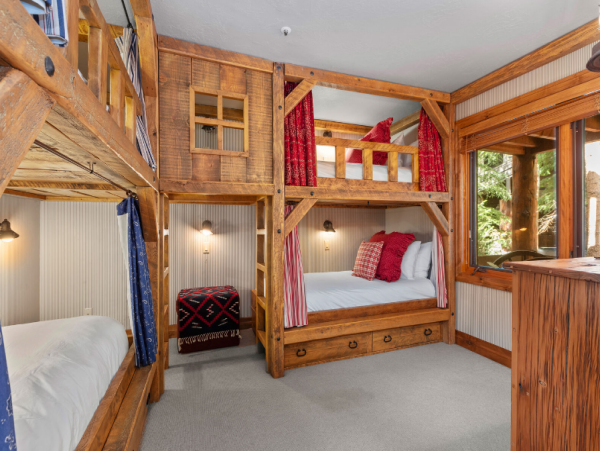 Mountain Chic Vacation Rental with 5 Bedrooms in Deer Valley