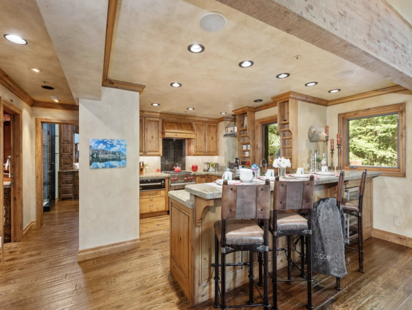 Mountain Chic Vacation Rental with 5 Bedrooms in Deer Valley
